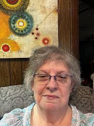 Faye Hubbard's Instagram, Twitter & Facebook