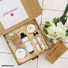 ¿qué regalar a un recién nacido? Caja Relax Para Recien Casados Regalos De Boda Bodas Boda