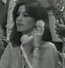 Nel 1997 diventa centralinista nel celebre programma di enzo tortora portobello. Paola Ferrari Quando Enzo Tortora Fece Quella Proposta Che Le Ha Cambiato Il Destino Marco Castoro