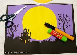 Here's another idea to make unique halloween cards. Diy Bat Pop Up Halloween Card
