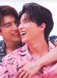 Makwa says HI and Happy Saturday 🐶😍