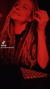 Amber Lee Abbott (@amberleeabbott) • Instagram photos and videos