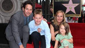 Friends star paul rudd was absent from hbo max's reunion special, and now the director is explaining why. Paul Rudd S Kids Family 5 Fast Facts You Need To Know Heavy Com