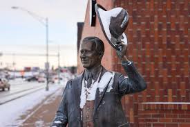 Sync your sunset with a lake in the Black Hills. Thank us later. 😍  #visitrapidcity 📸: @mason.moir