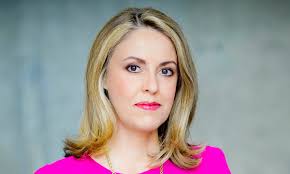 Sarah Smith's Instagram, Twitter & Facebook