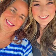 It's just all so devastating. My heart breaks for those who have lost their  homes. To stay up-to-date