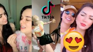 A apresentadora fernanda aguiar e a cantora maria clara se casaram em uma praia de pernambuco (foto: Voce Nao Manda Em Mim Fernanda Aguiar E Maria Clara Fazem Tiktok Engracado Youtube