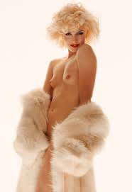 Linda Kerridge - Free nude pics, galleries & more at Babepedia