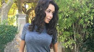 Il y a quelques heures, nabilla a posté sur instagram une photo de vacances. Nabilla Benattia Critiquee Sur Instagram Elle Prend Une Solution Radicale Mce Tv