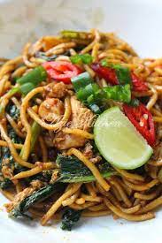 Masak seperti biasa, letakkan di atas teflon, beri potongan mozarela, tutup,nyalakan api kecil Azie Kitchen Mee Goreng Basah Dia Isteri Luar Biasa Fresh Vegetable Recipes Asian Noodle Dishes Asian Recipes