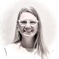 Amy Spinelli's Instagram, Twitter & Facebook