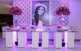 Mesa Para Torta 15 Anos Decoraciones De Membrillo Fiesta De 15 Decoracion Decoraciones Para Fiesta De Quinceanera