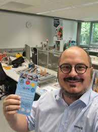 QeFK Marktplatz der Informationen + Online Eignungstest. Wir sind bereit!  Es kann losgehen... QeFK- Elektrofachkräfte in der Industrie Moderne  Produktionsanlagen vereinen Mechanik, Elektronik…