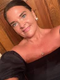 Leigh Stinson's Instagram, Twitter & Facebook