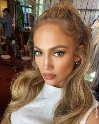 The hair weaving hairstyles are one of the commonly seen hairstyles among nigerian women. Jennifer Lopez Wears The Most Natural Hairstyle Trend In 2021 Mousy Hair Secret Of Girls