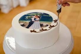 Zeichnen sie mit der schokolade erst auf backpapier. Tubenschokolade Zum Garnieren 23 G Online Bestellen