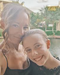 Quel est votre resort préféré? Doux moments avec mes best, au chaud ☀🌞😎  #notsponsored @grandpalladiumselectcm #costamujeres #CaribeMexicano  #MexicanCaribbean #GrandPalladiumSelectCostaMujeres  #familyisthemostimportant #familyfirst #familytravel