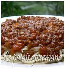 Je Suis Toujours A L Affut D Une Nouvelle Recette De Sauce Question De Faire Changement Et Dernierement Cooking Spaghetti Spaghetti Sauce Best Spaghetti Sauce