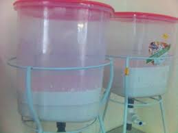 Minyak kelapa dara senang jer buat sendiri di rumah. Kaedah Proses Minyak Kelapa Dara Kinokatsu
