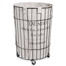 Panier en métal suspendu, corbeille à fruits ou boite à pain qui faciliteront votre quotidien et participeront à la décoration de votre cuisine. Panier A Linge Avec Roulettes En Metal H 56 Cm Maisons Du Monde Panier A Linge Sur Roulettes Panier A Linge Panier A Linge Pliable