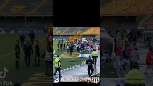 Jun 22, 2021 · el hombre fue recapturado con orden judicial por servidores del cti de la fiscalía el 19 de mayo de 2019. Porque Fue La Pelea En El Campin Aqui Le Decimos Millos Vs Junior Youtube
