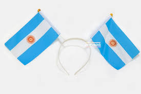 Es el distintivo más la actual bandera argentina se basa en la diseñada por manuel belgrano a partir de los colores de la. Vincha Bandera Argentina Cienfuegos