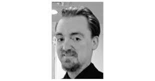 Lisa Warnock's Instagram, Twitter & Facebook