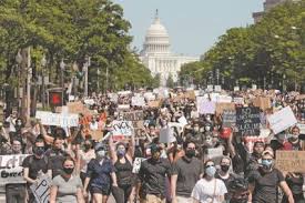 Προσπαθούμε να ξεπεράσουμε την περίοδο του σκότους στην αμερική. H Amerikh Stis Floges O Moiraios Tramp Sprwxnei Tis Hpa Ston Dixasmo Eidhseis Nea To Bhma Online