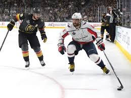 Lorsque les joueurs gagnent la coupe stanley, un des rituels est d'embrasser le trophée sur la glace après la victoire décisive. Nhl Washington Fait Chuter Las Vegas Dans Sa Forteresse Challenges