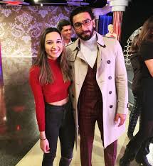 Even ranveer singh was spotted there. Ranveerians Worldwide Auf Twitter Pic 2 Ranveer Singh With A Fan At Deepika Padukone Status Revealing Ceremony At Madametussauds In London This Morning Https T Co Dafimvw9gx