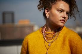 Alexis Holloway's Instagram, Twitter & Facebook