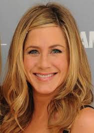 As the actress celebrates turning 50, we look back at her most impressive hairstyles including the iconic 'rachel'. Jennifer Aniston Hairstyles Pictures Of Jennifer Aniston Haircuts Hairstyles Weekly