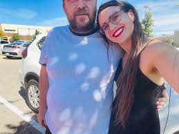 LillyVig gaped pussy for public display