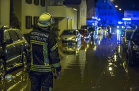 Gegen 17 uhr bildete sich dieses unwetter (superzelle?) über stuttgart. Unwetter In Stuttgart Und Region Schweres Gewitter Verursacht Erhebliche Schaden Stuttgart Stuttgarter Nachrichten