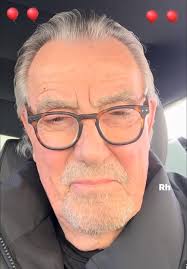 Hey everyone Just a quick message to welcome anyone new to our family here  . Also a quick note that this page is for sharing photos of Eric or Mr Big ,