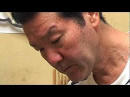 a look inside the workshop of a Kyoto wood sculptor