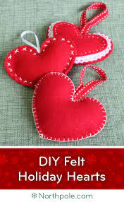 Diy Felt Holiday Hearts Northpole Com Craft Cottage Felt Hearts Crafts Valentine Crafts Felt Hearts Diy