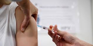 I sverige blir i stort sett alla barn som föds vaccinerade mot mässling och andra barnsjukdomar en del får bleka utslag efter vaccinering och några få har drabbats av en lindrig värk i lederna som. Vaccin Har Minskat Farliga Cellforandringar Gp