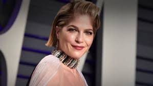 Actress Selma Blair makes red carpet return after multiple sclerosis  diagnosis