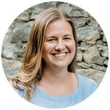 Amy Garrett's Instagram, Twitter & Facebook