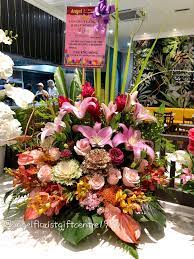 ghim của angel florist tren altargestecke