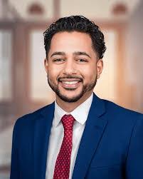 Julian Nazario's Instagram, Twitter & Facebook