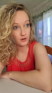 I Look Damn Good Amanda Meadows