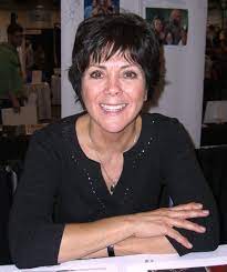 Joyce anne dewitt is an american actress known for playing janet wood on the abc sitcom three's company from 1977 to 1984. Joyce Dewitt Wikipedia