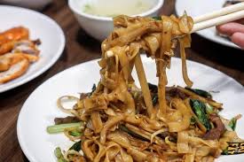 Masak hingga bumbu mendidih, koreksi rasa bumbu nya bila sudah pas masukan tempe yg sudah d goreng, aduk merata Wajib Dicoba 4 Resep Kwetiau Praktis Untuk Berbuka Puasamu Bersama Keluarga