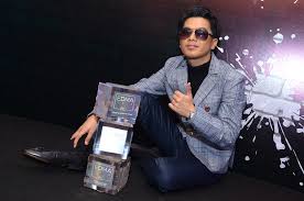 Waktu siaran carta era pada asalnya adalah setiap hari ahad, 10 pagi hingga 12 tengahari. Senarai Penuh Pemenang Anugerah Era Digital Muzik Awards 2018 Sensasi Selebriti