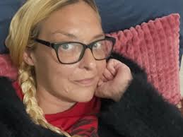 April Doney's Instagram, Twitter & Facebook