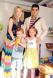 Marian drăgulescu şi larisa drăgulescu, din nou împreună. 77nx1mggefvokm