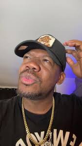 Wait, do you know how to self publish your book?! Watch @bossladycw & I do  it live!!! If you need the upload checklist, or more information