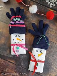 This curtain from luisa caldwell is made from thread and old wrappers, and would make replayground shows you how. Chocolate Bar Snowmen Crafty Morning